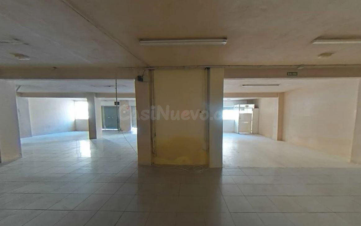 Se vende local en Elche - foto 3