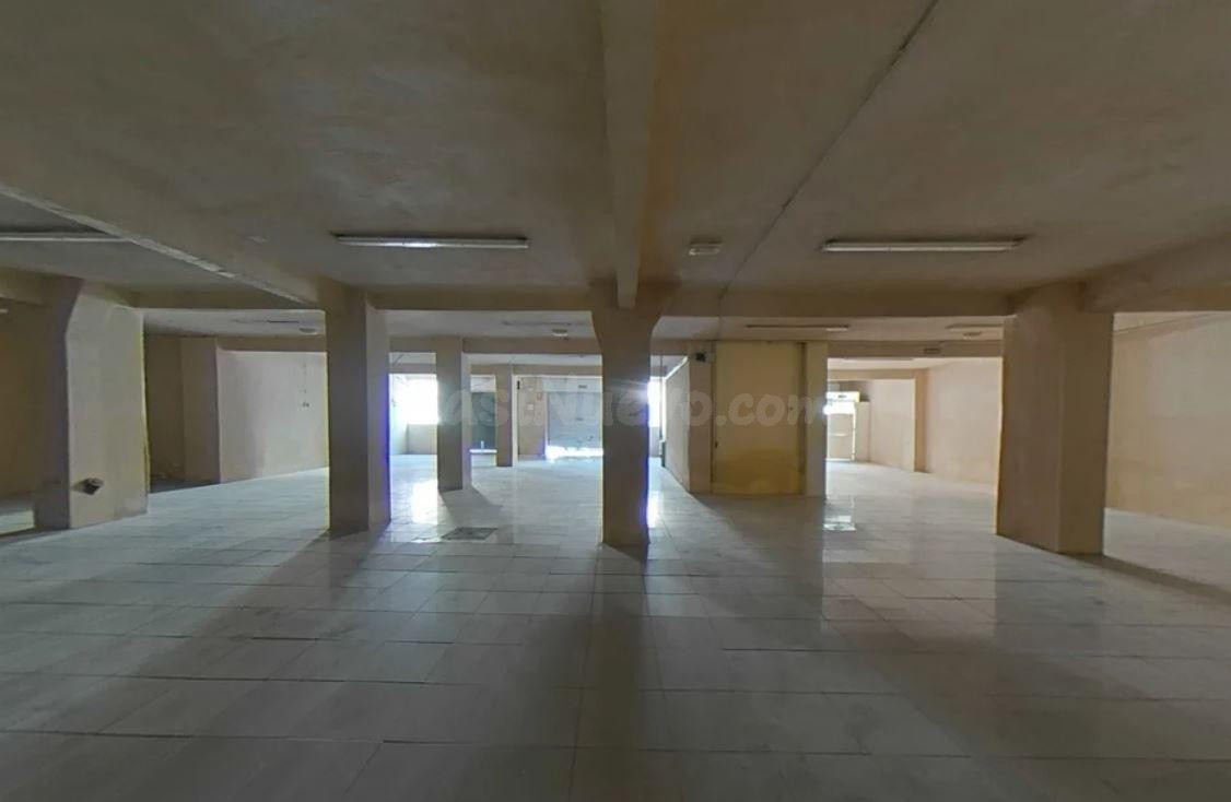 Se vende local en Elche - foto 4
