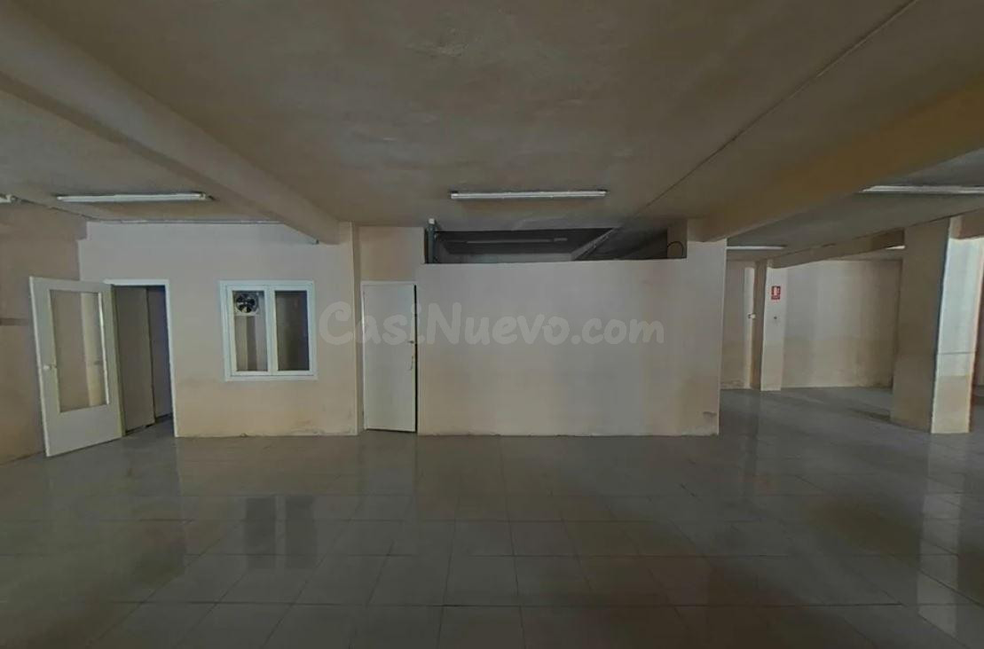 Se vende local en Elche - foto 5