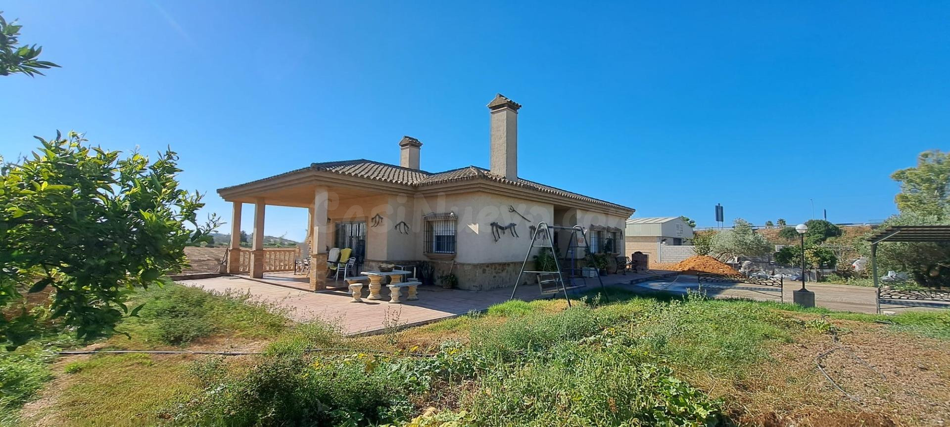 Casa en una sola planta con terreno de 35.895 m2 - foto 2