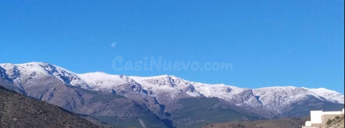 Invernadero en venta en Abla – 27.000 m2 con balsa, nave y c - foto 2