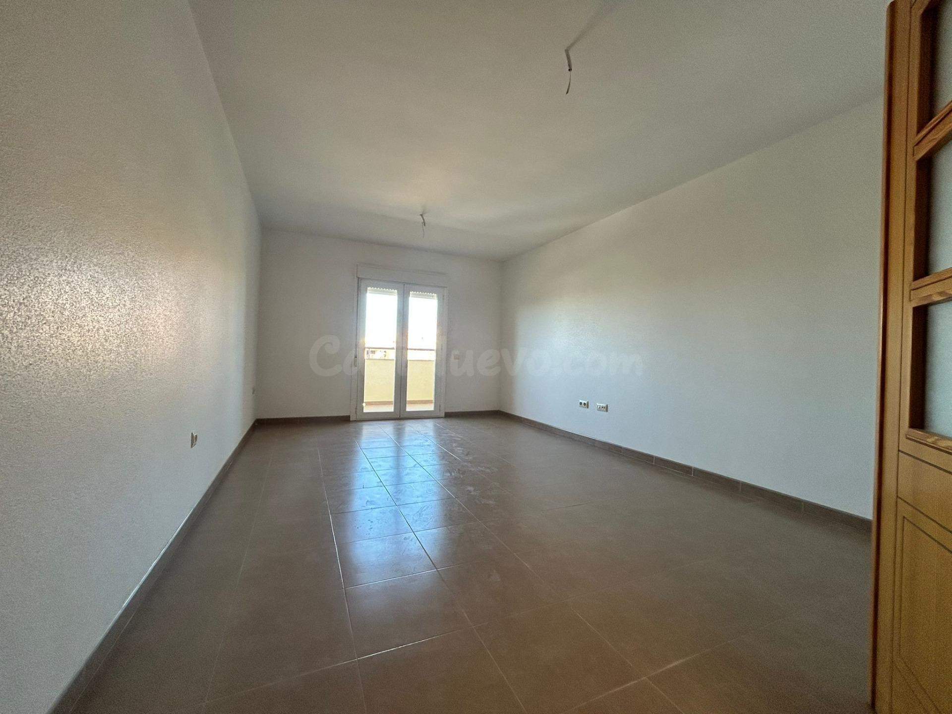 Piso de 3 dormitorios en El Ejido - foto 3