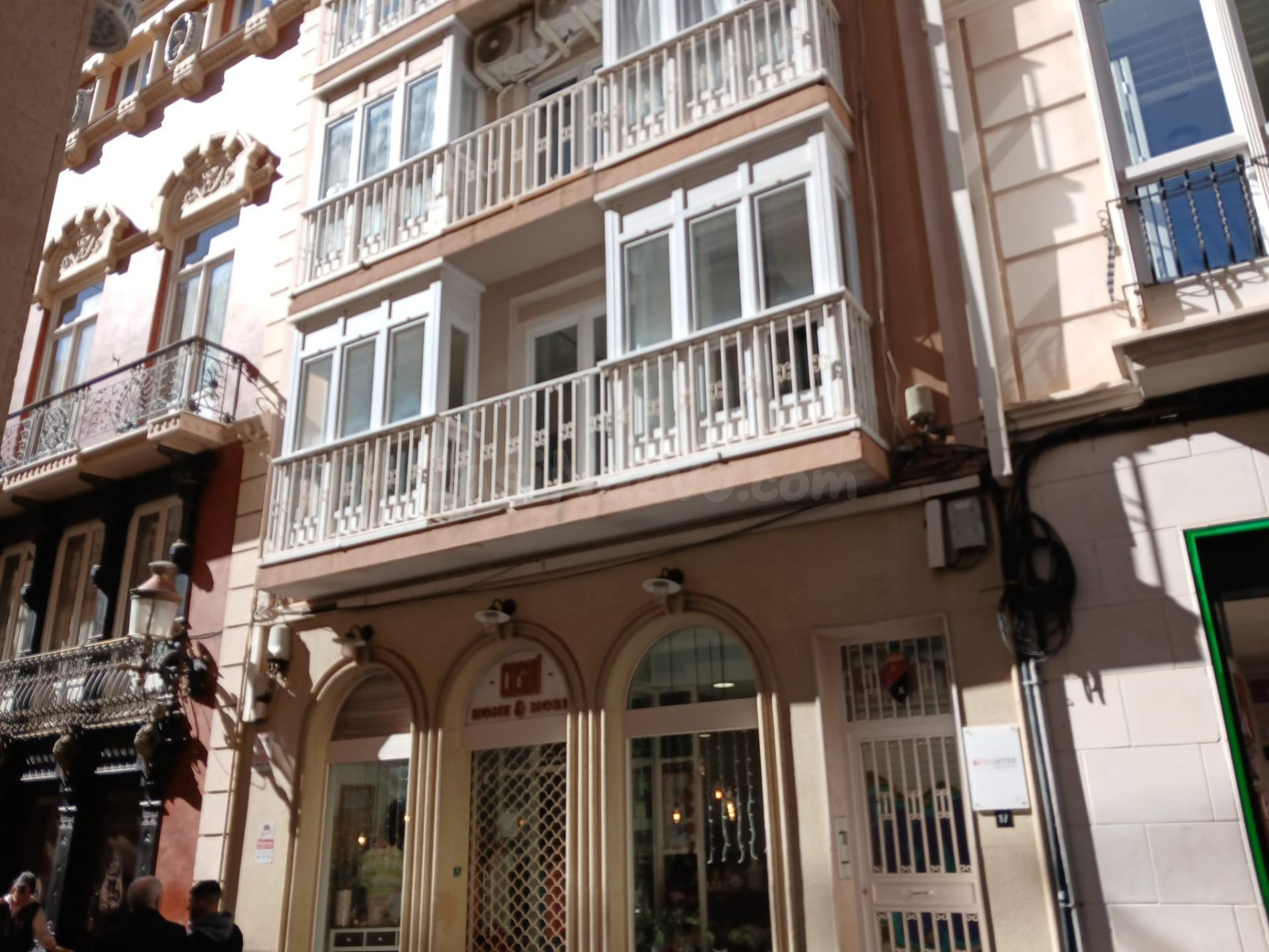 CARTAGENA- CALLE MAYOR ¿Quieres ubicar tu negocio en un luga