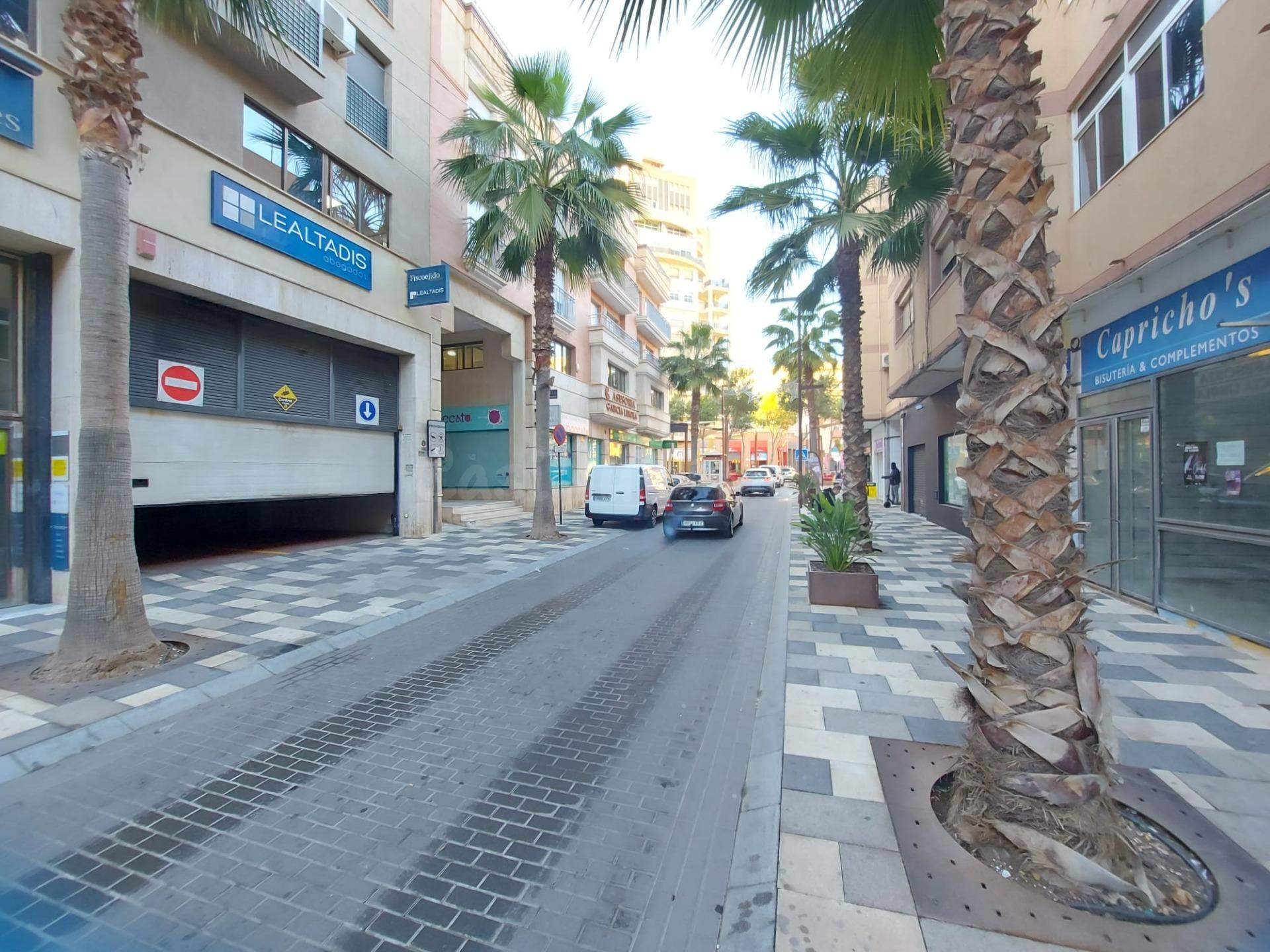 amplia oficina en venta en el centro de El Ejido