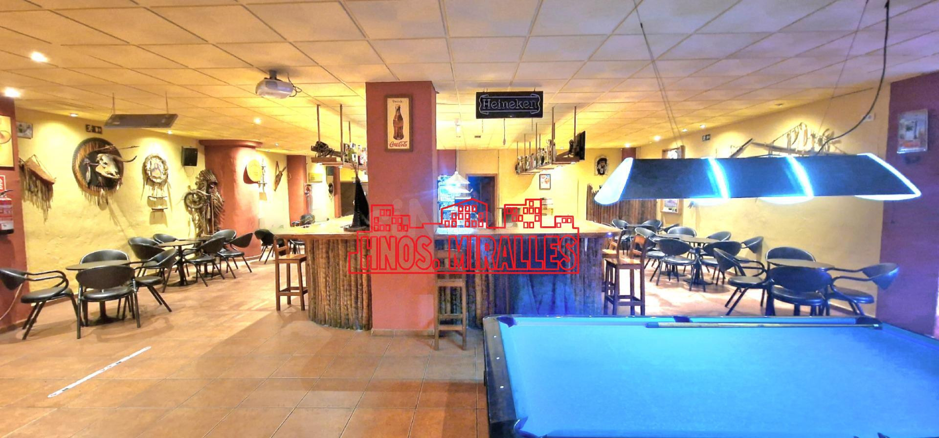 ¡¡ INTERESANTE LOCAL DE 250 METROS, DESTINADO COMO BAR DE CO - foto 2