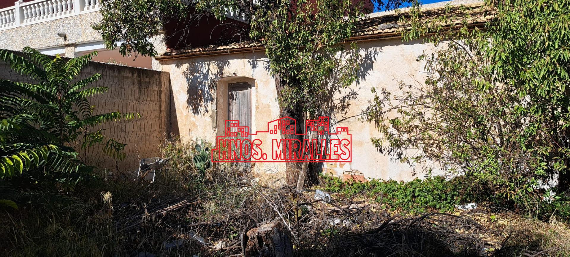 SE VENDE SOLAR CON 100 METROS + 95 METROS PARA CONSTRUIR EN  - foto 2
