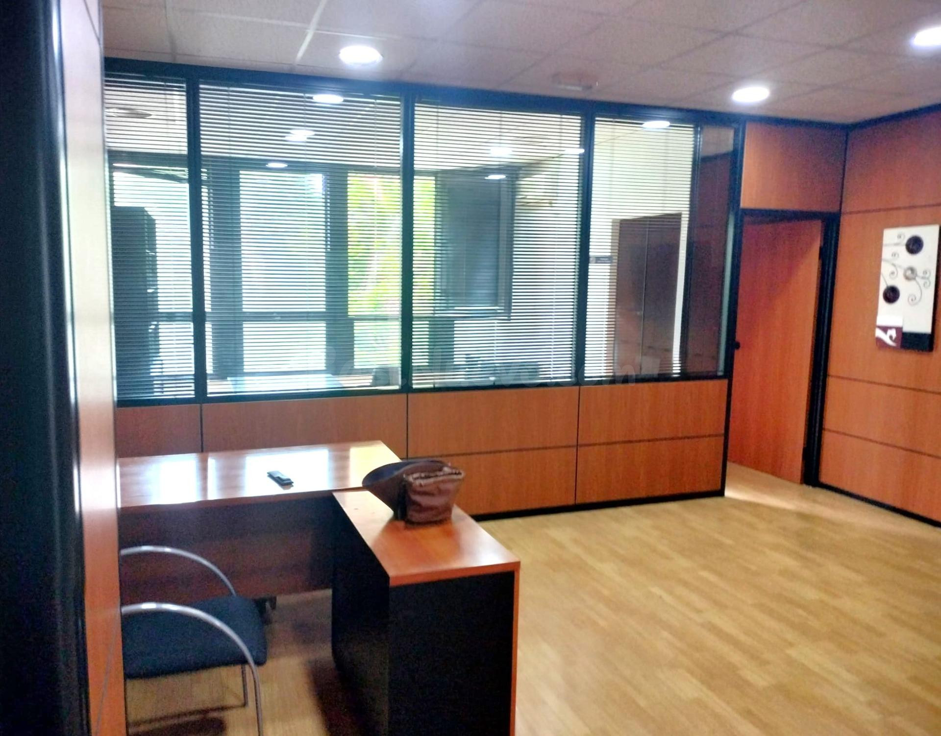 Oficina en venta - foto 2