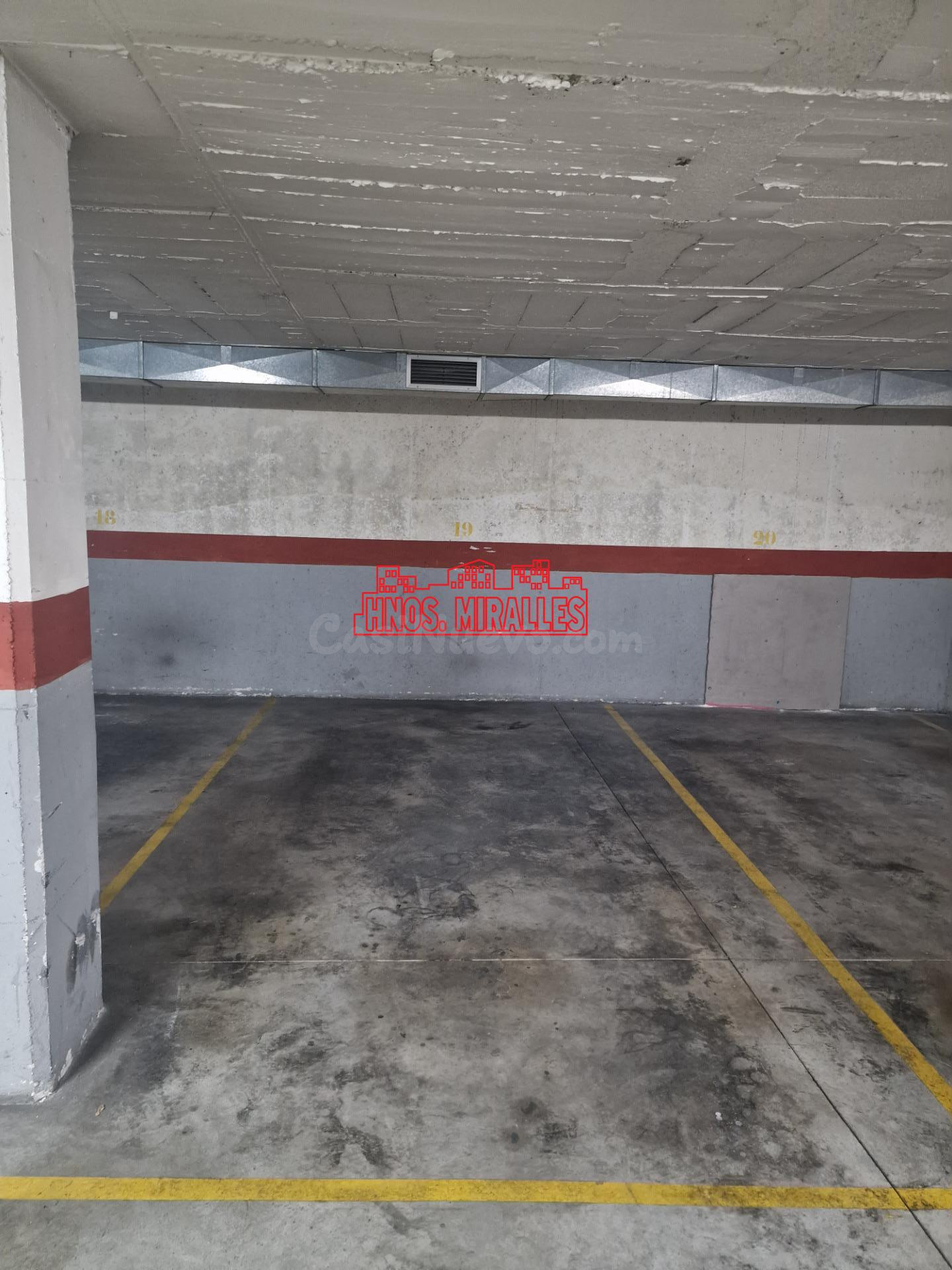 VARIAS PLAZAS DE GARAJES DISPONIBLES MUY BIEN UBICADAS CON S