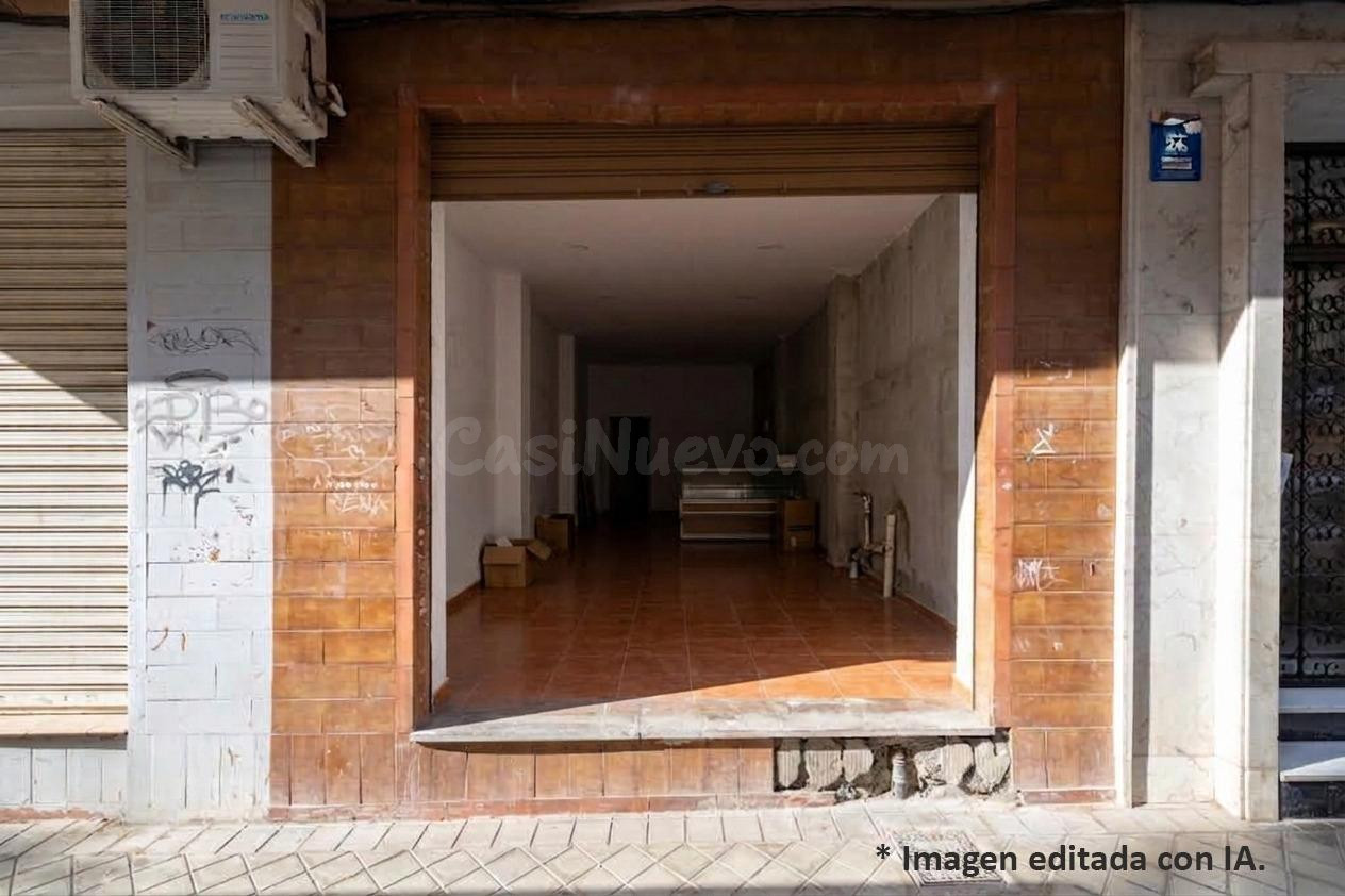 Local comercial junto a calle Alhamar. Ideal para oficina, d