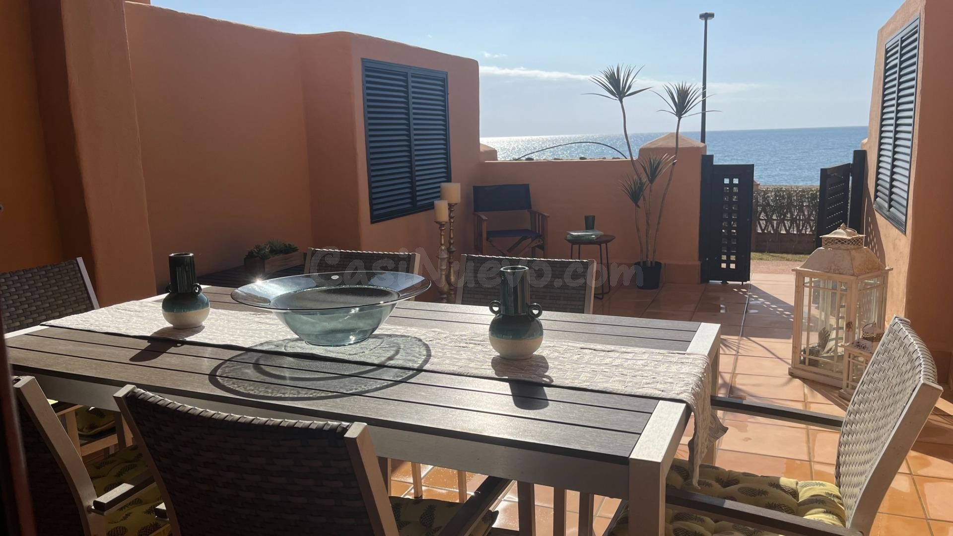 Piso de dos dormitorios para julio en Almerimar - foto 2