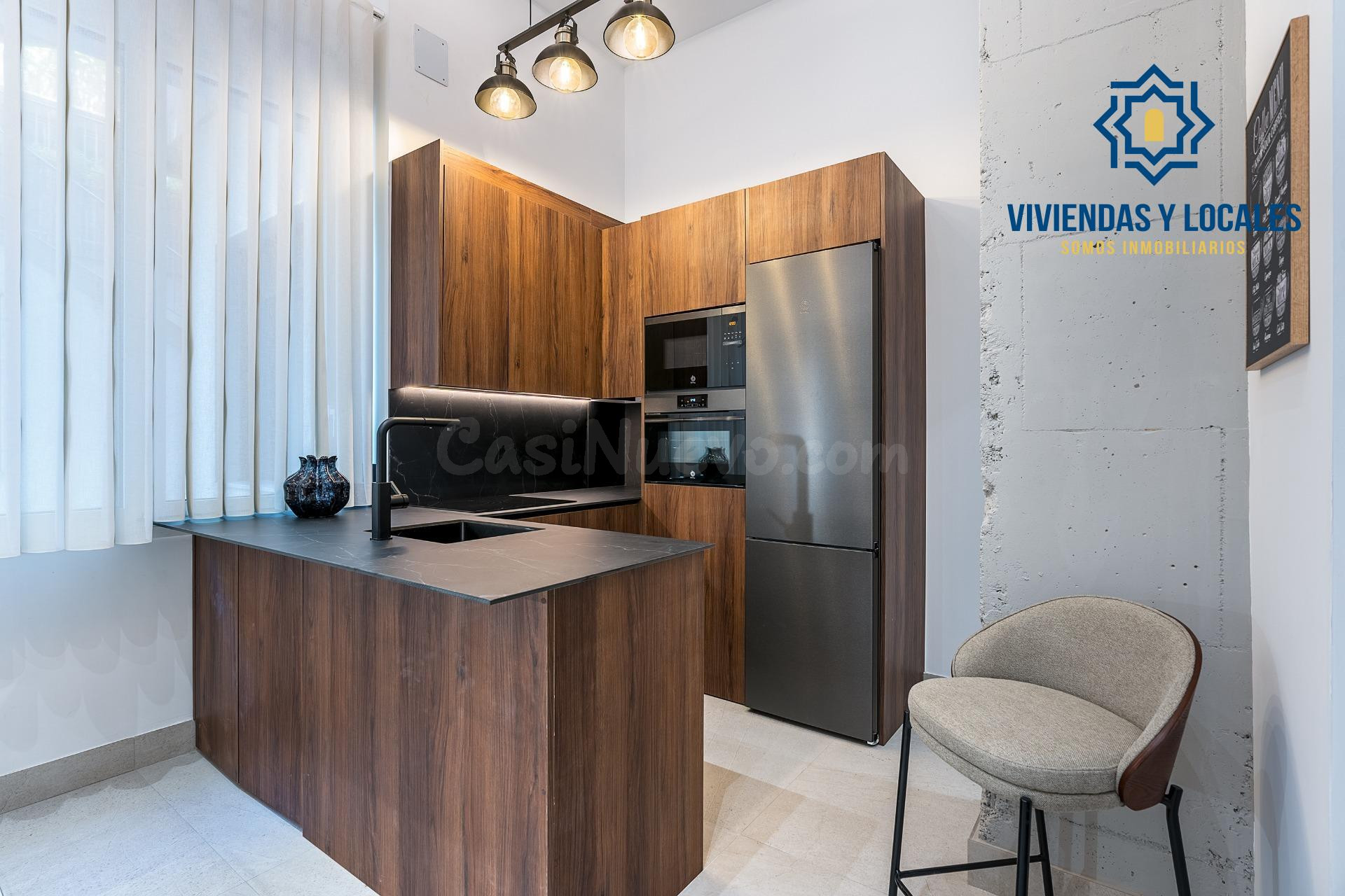 PRECIOSO ESTUDIO DE LUJO EN URBANIZACION TRIUNFO JARDIN - foto 4