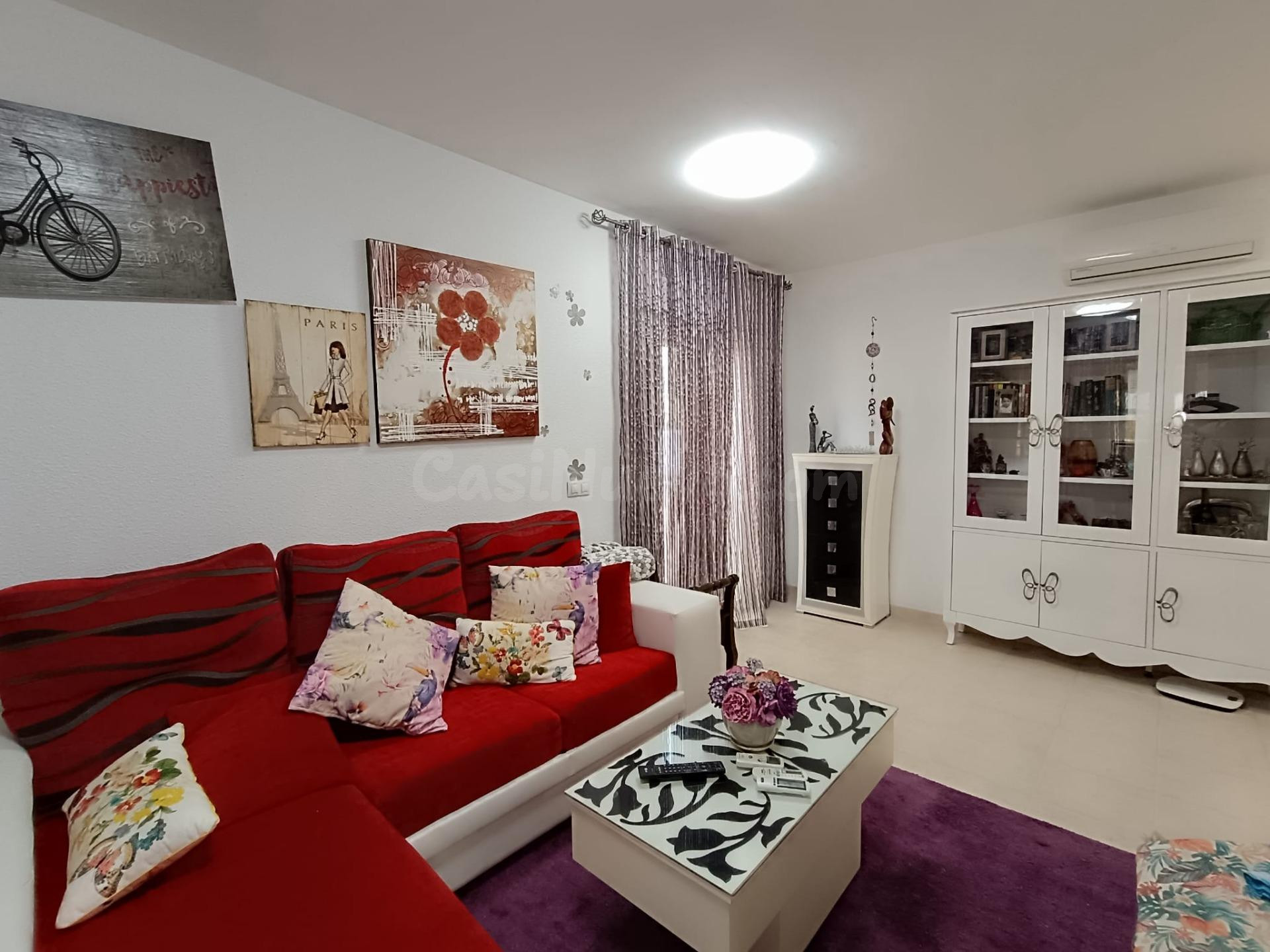 Bajo de 3 dormitorios con terraza cerrada en Residencial Lag - foto 5