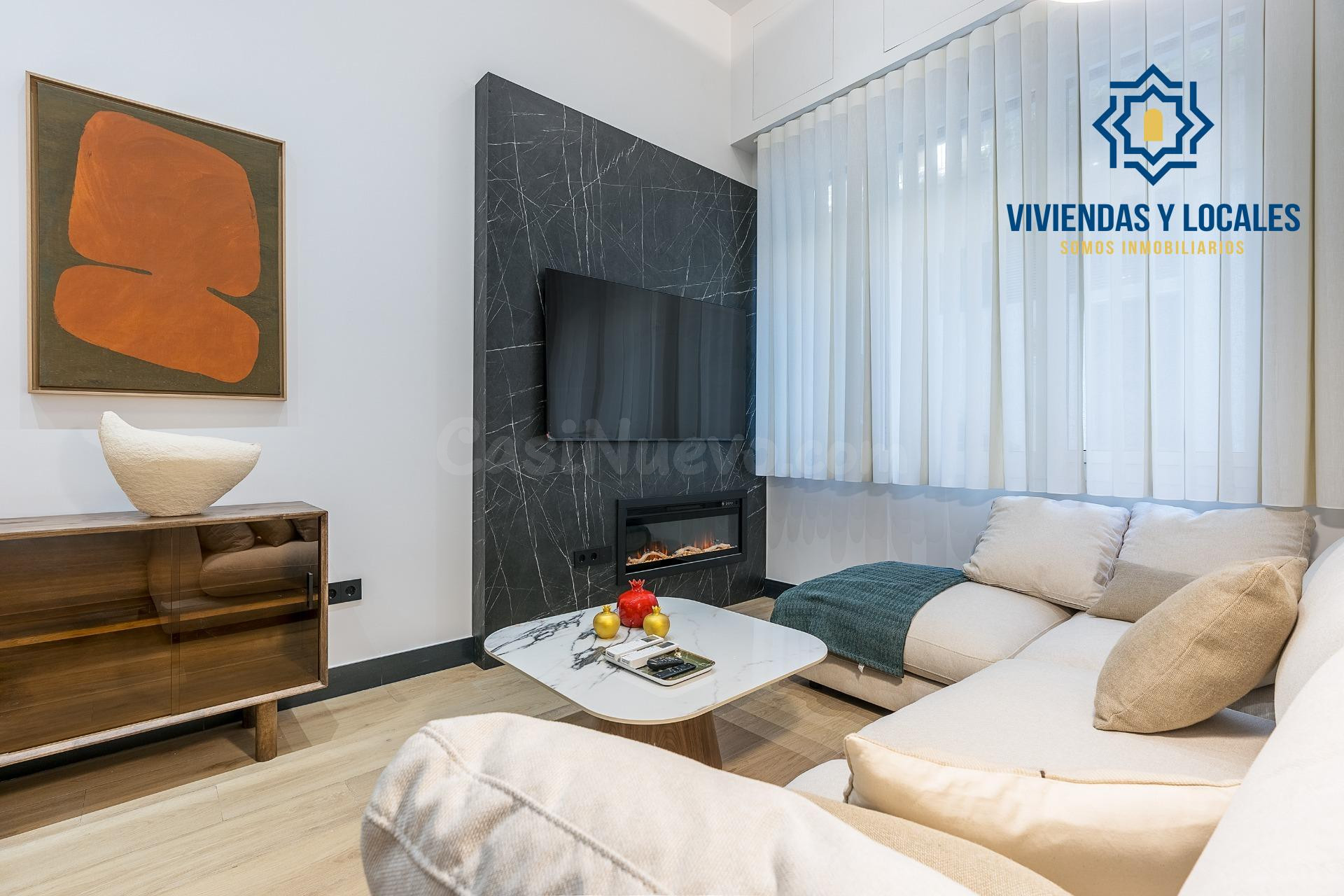 PRECIOSO APARTAMENTO DE UN DORMITORIO DE LUJO EN URBANIZACIO - foto 2