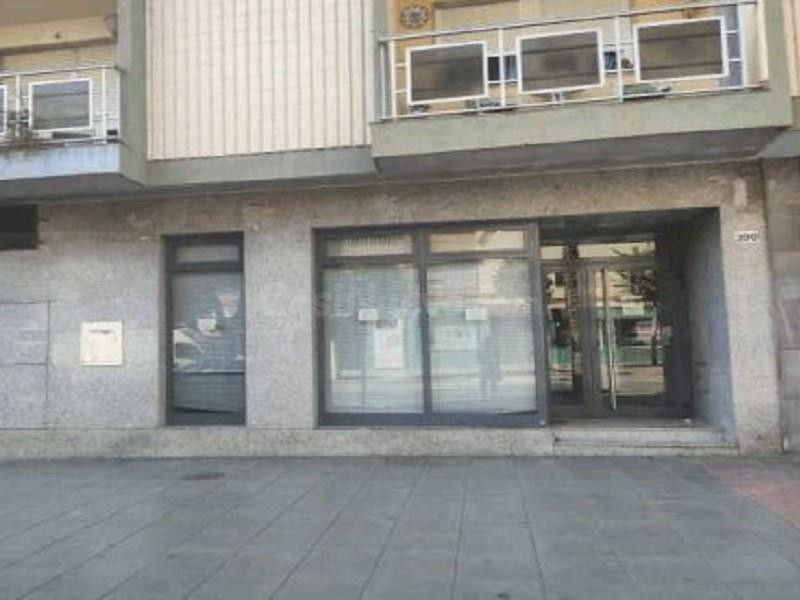 Amplio local comercial en venta en Bulevar de El Ejido