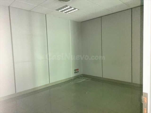 Amplio local comercial en venta en Bulevar de El Ejido - foto 4