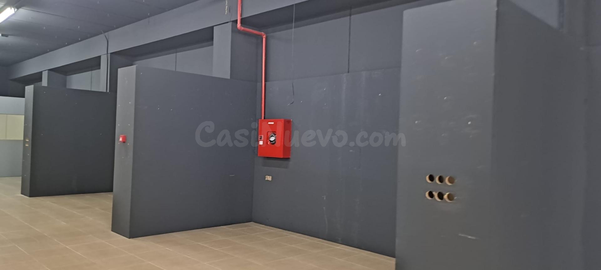 SE ALQUILA LOCAL COMERCIAL EN EL CENTRO DE ALMORADI - foto 4