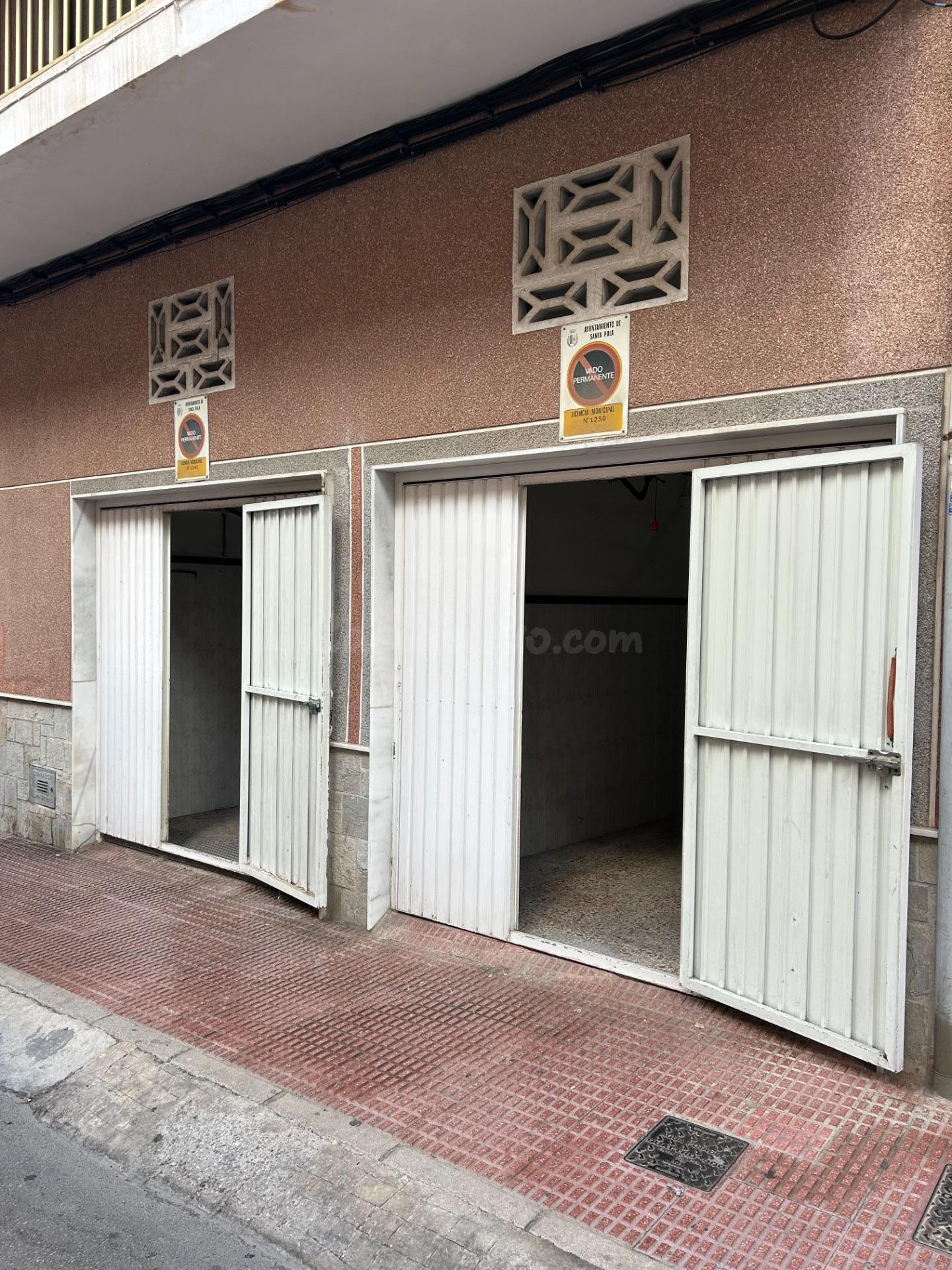 2 locales en venta con VADO