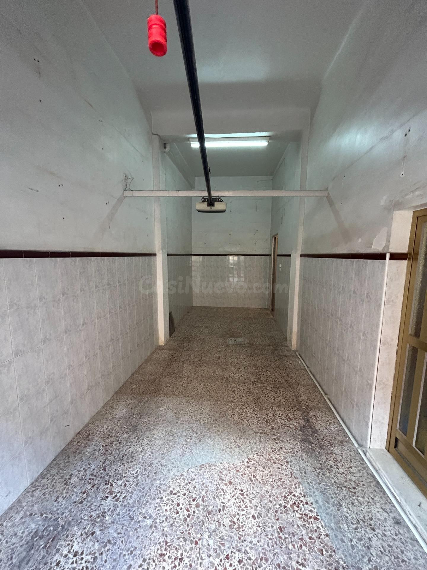 2 locales en venta con VADO - foto 4
