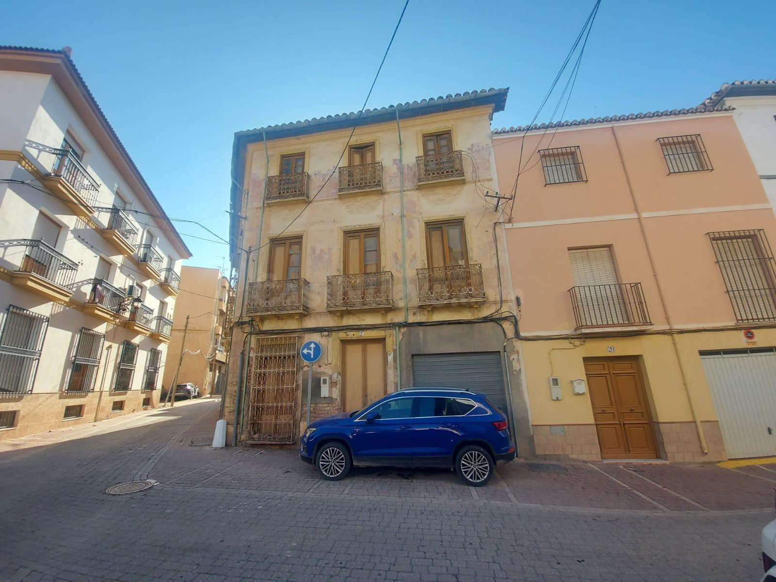 Casa de 3 plantas en venta en Berja Centro para reformar - foto 4