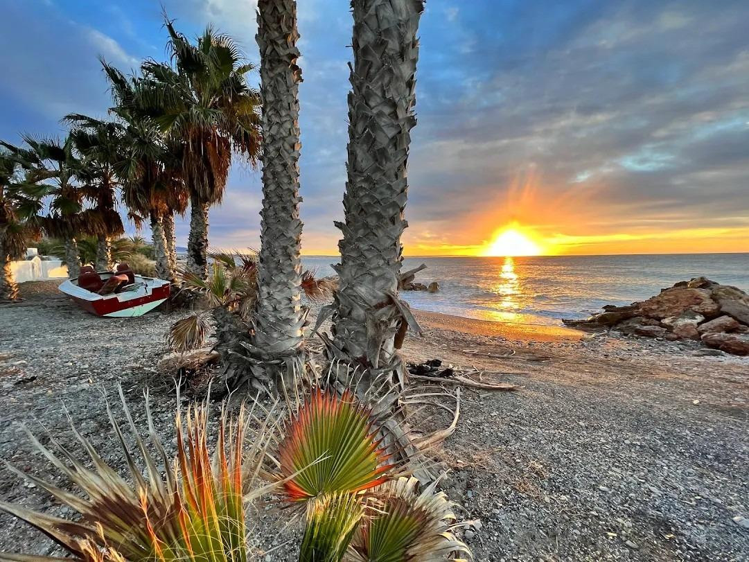 Camping Las Vegas en venta en Adra a 100 metros de la playa