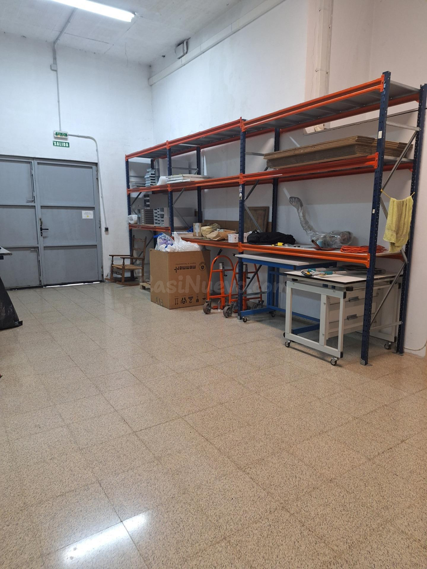 Amplio Local Comercial en Alquiler - Buztintxuri, Pamplona - foto 5