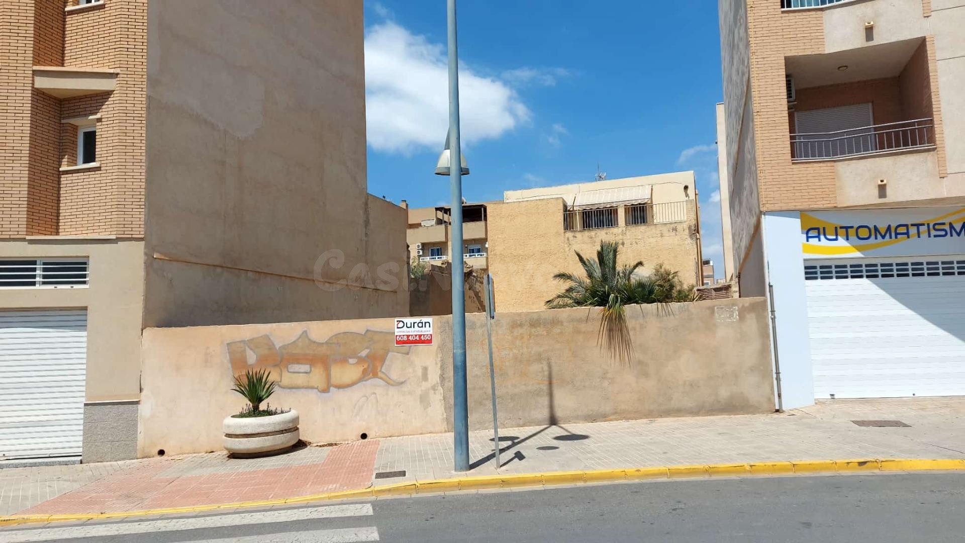 Solar en venta en Plaza Manolo Escobar - foto 2