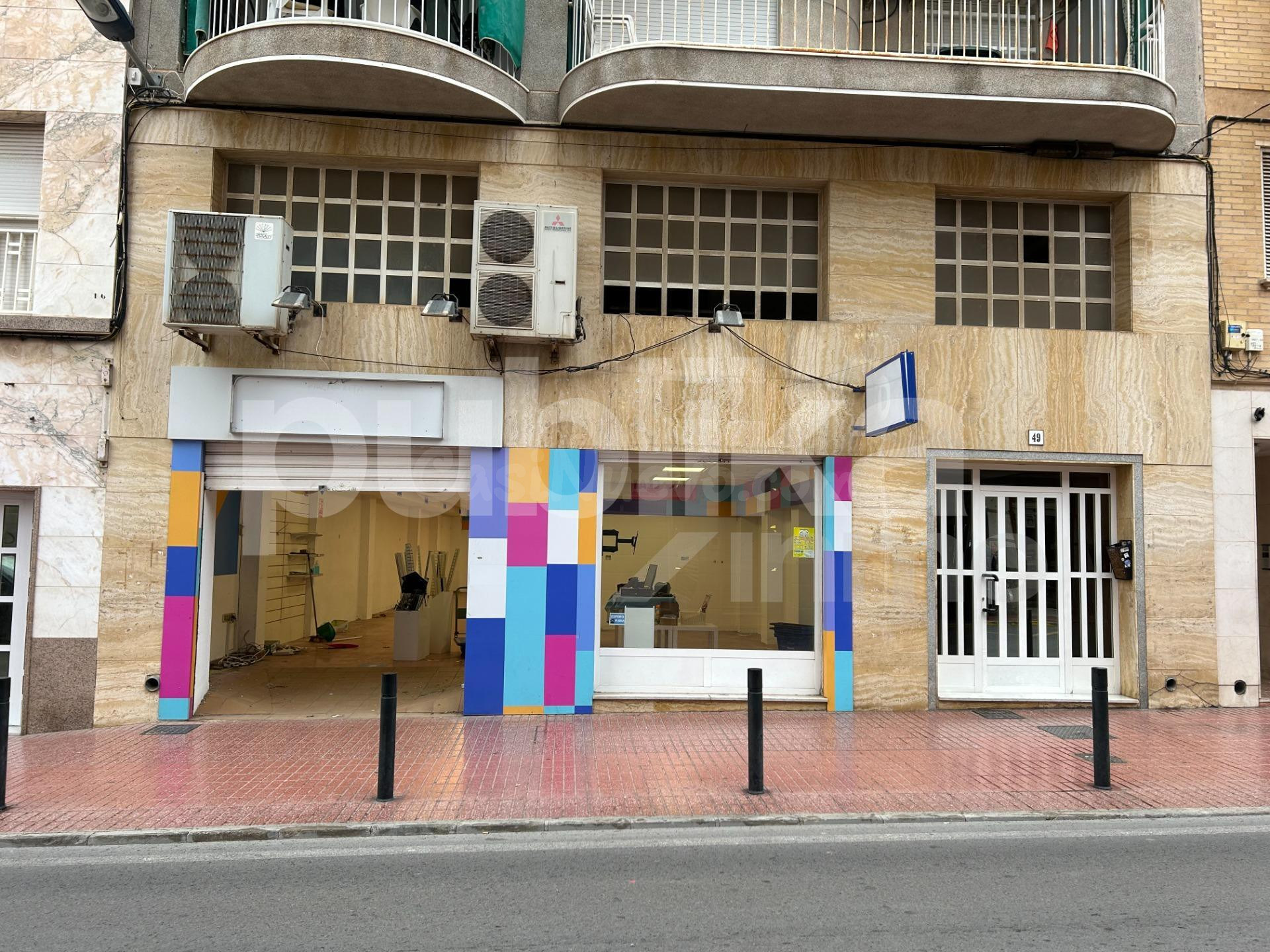 Local en Calle Elche número 49