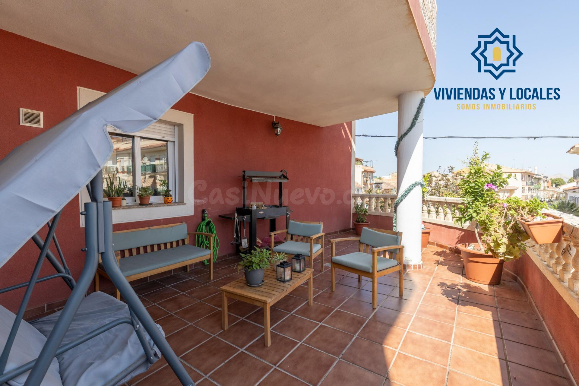 PISO CON TERRAZA DE 31 m2 Y COCHERA EN EL CENTRO DE HIJAR