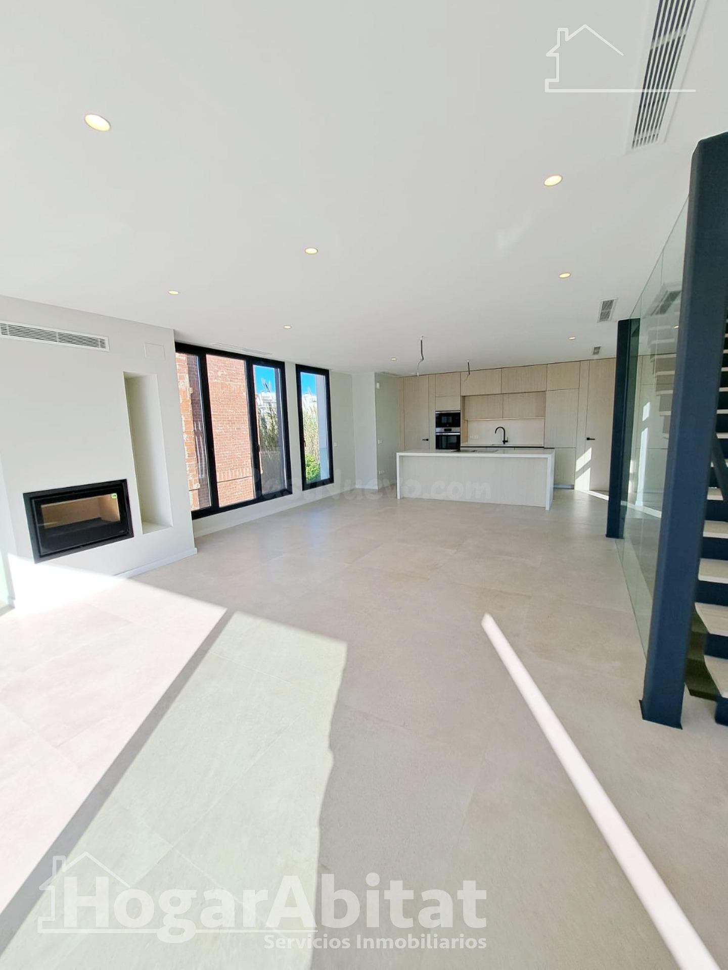 CHALET DE LUJO TOTALMENTE A ESTRENAR CON PISCINA, GARAJE Y V - foto 5