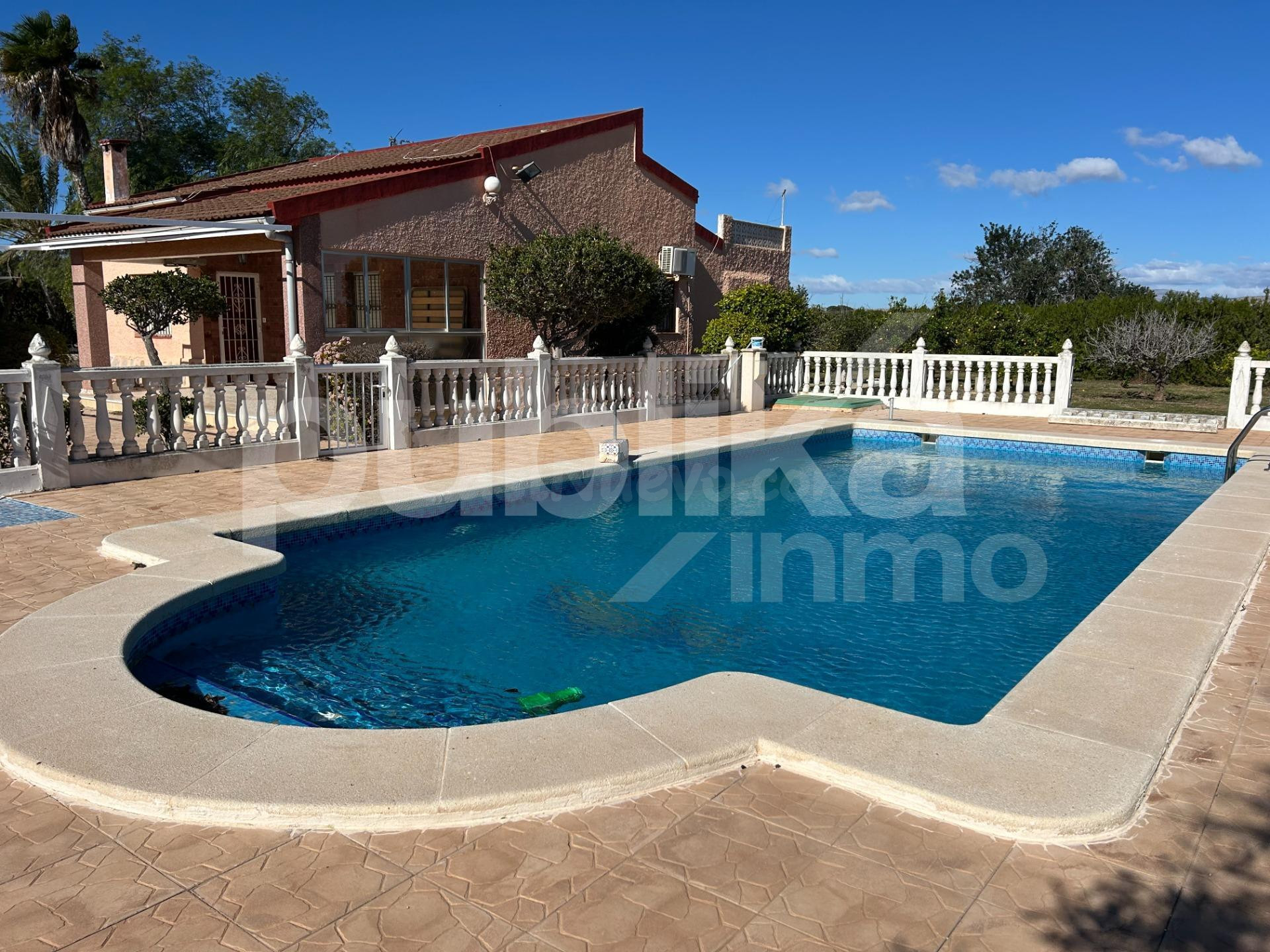 Chalet en venta en Urb. Los Limoneros