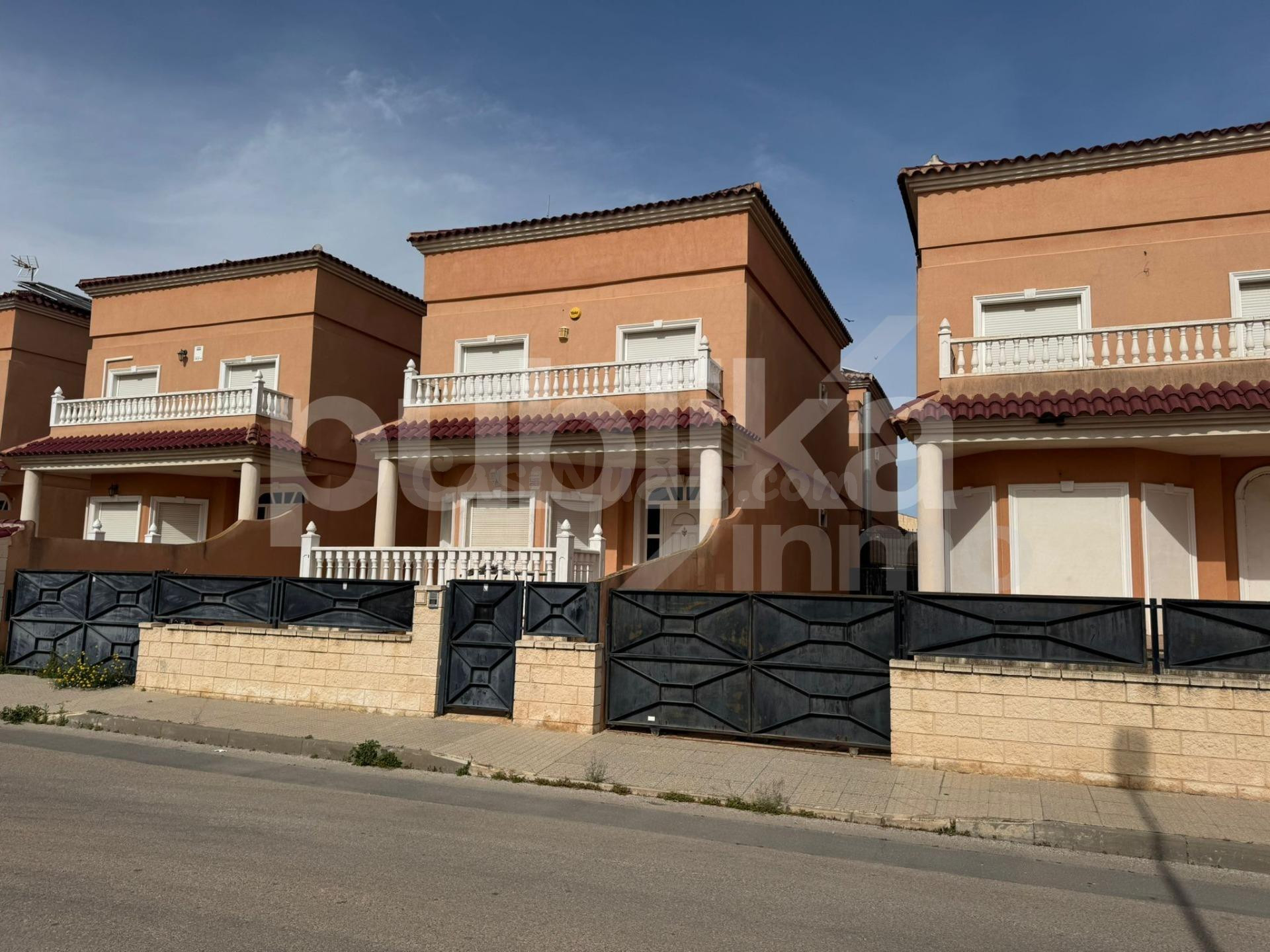 Casa 4 habitaciones 230m² en venta - El banet - foto 2
