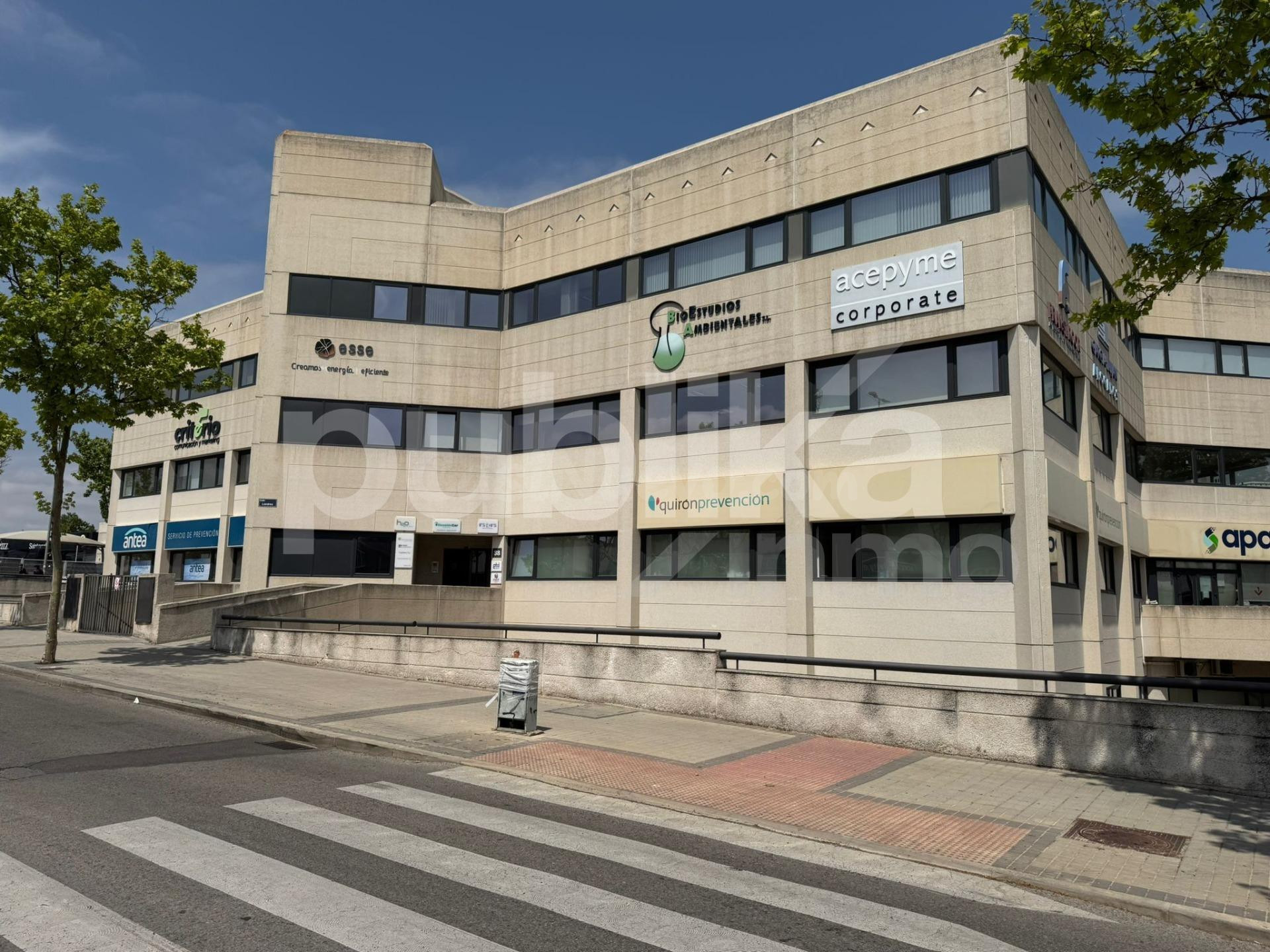 Local comercial 264m² en venta - Europolis - foto 2