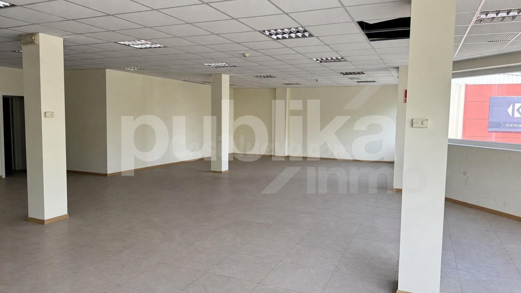 Local comercial 264m² en venta - Europolis - foto 5