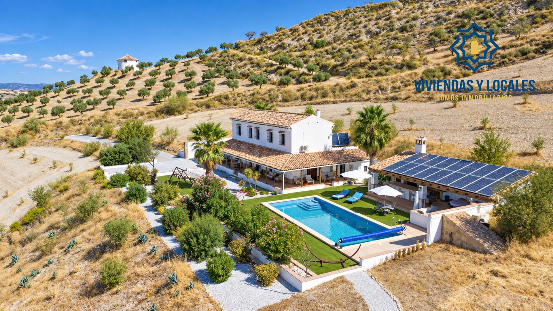 IMPRESIONANTE FINCA RÚSTICA CON DOS VILLAS, PISCINA Y CASI C