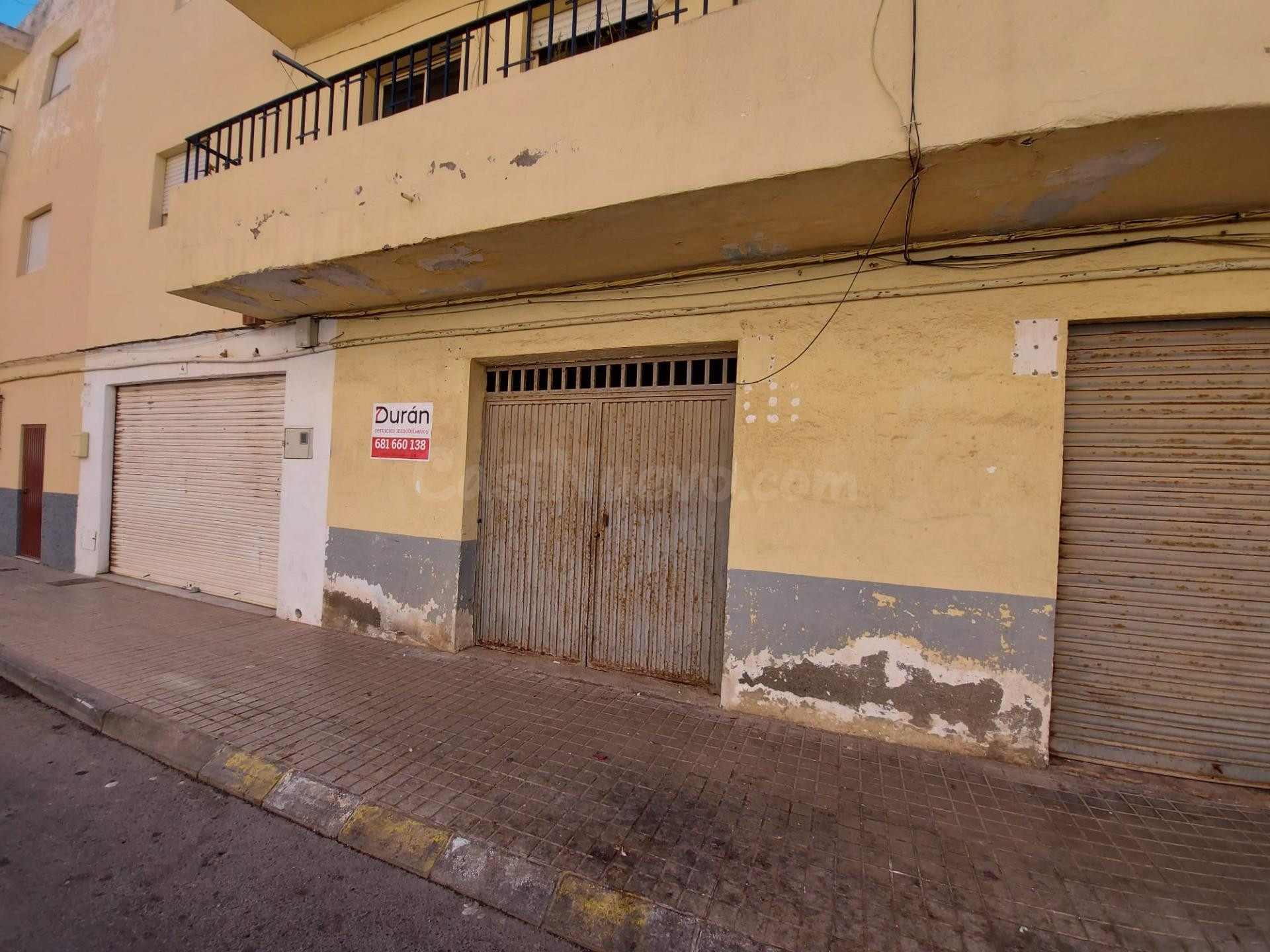 Local en venta en Carmona - foto 3
