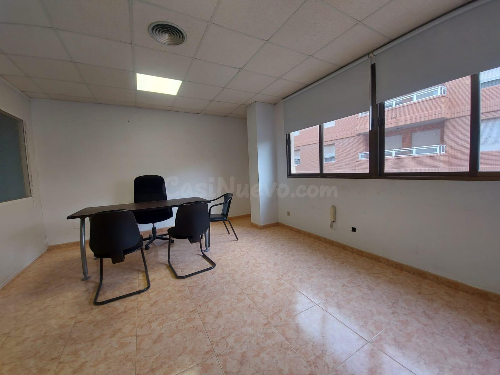 Oficina en alquiler en el centro de El Ejido - foto 3
