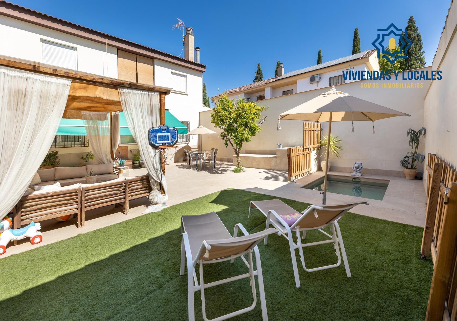 ¡EXCLUSIVO CHALET PAREADO TOTALMENTE REFORMADO CON JACUZZI Y