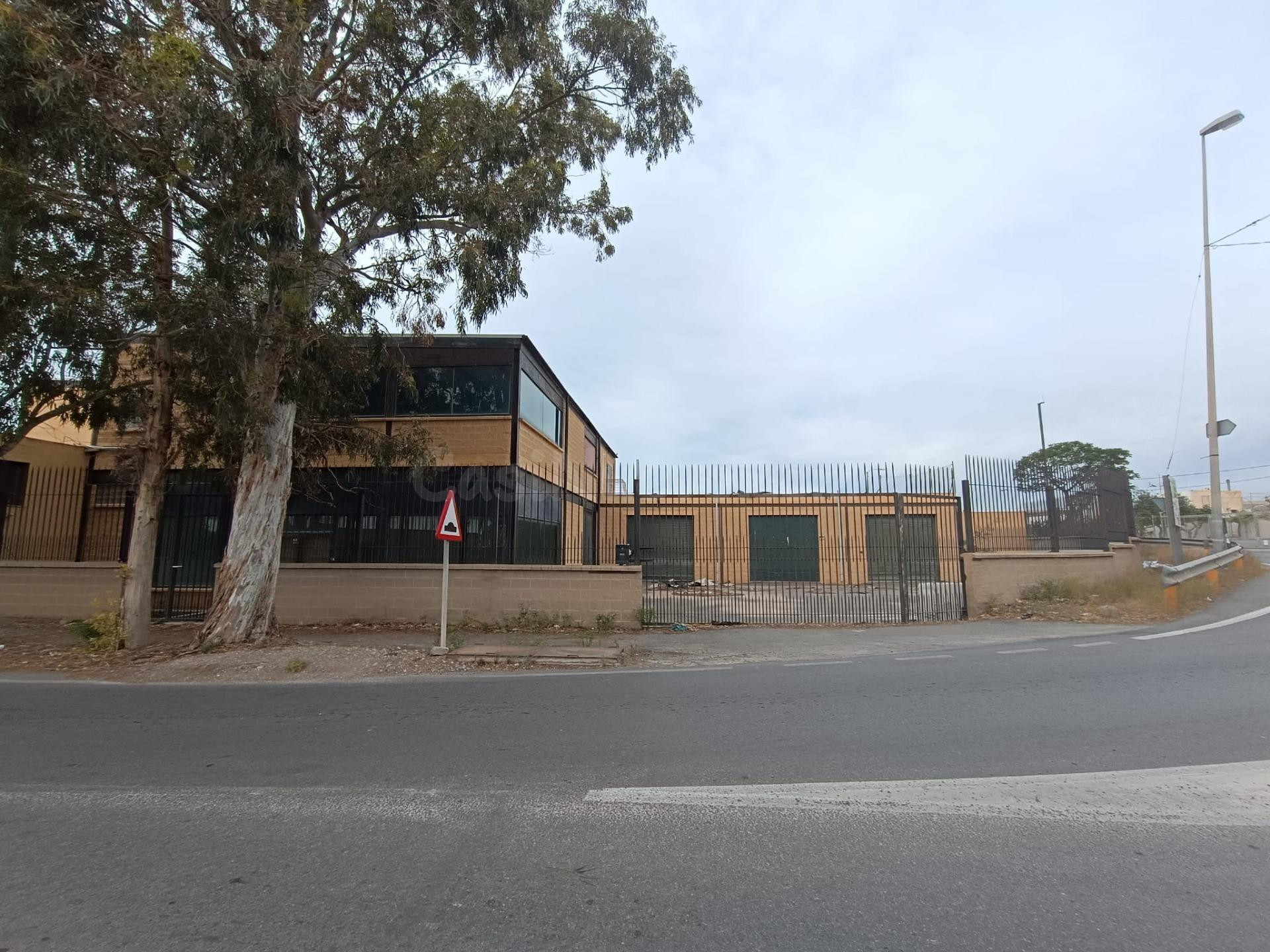 Nave industrial en venta en Vicar