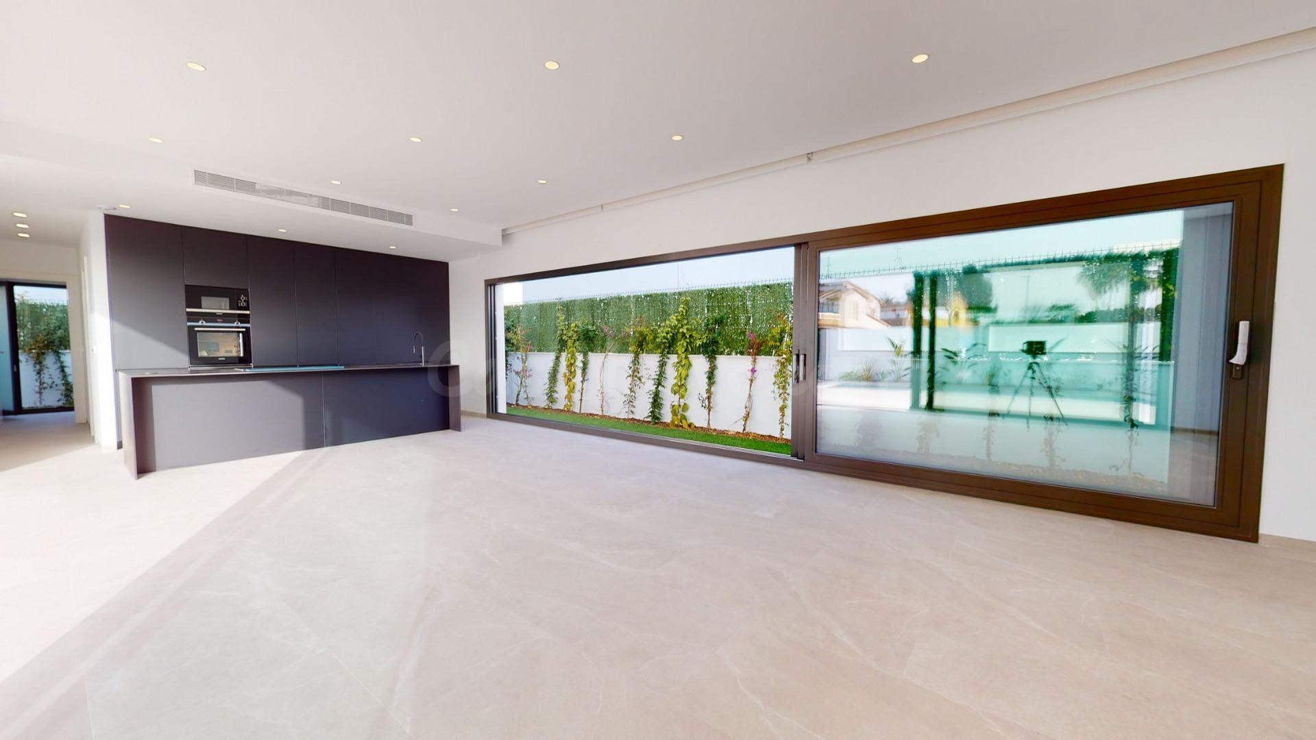VILLAS DE OBRA NUEVA EN LOS ALCAZARES - foto 2