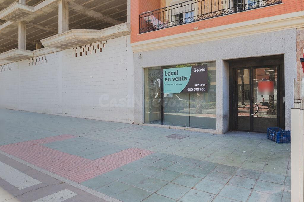 Local comercial en venta en el centro de Santa María del Águ - foto 2