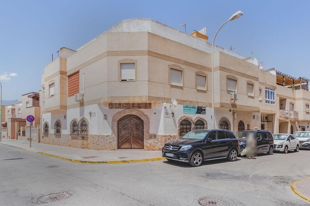 Local comercial en venta en Las Norias de Daza, anteriormente restaurante
