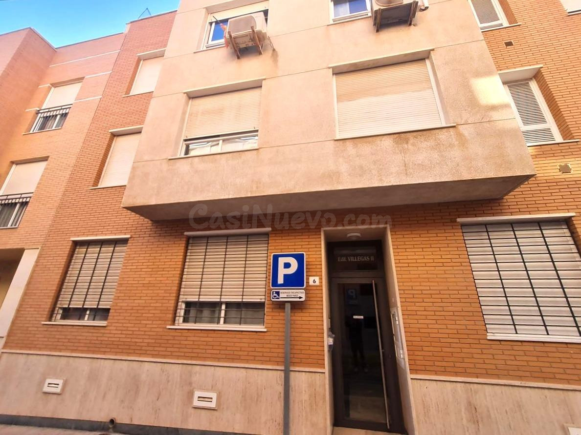 Piso de 4 dormitorios en el centro de El Ejido - Ocupado - foto 3