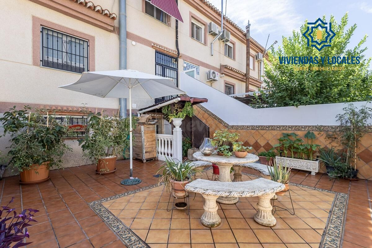 Casa en Cullar Vega con todas las comodidades a tu alcance. - foto 2