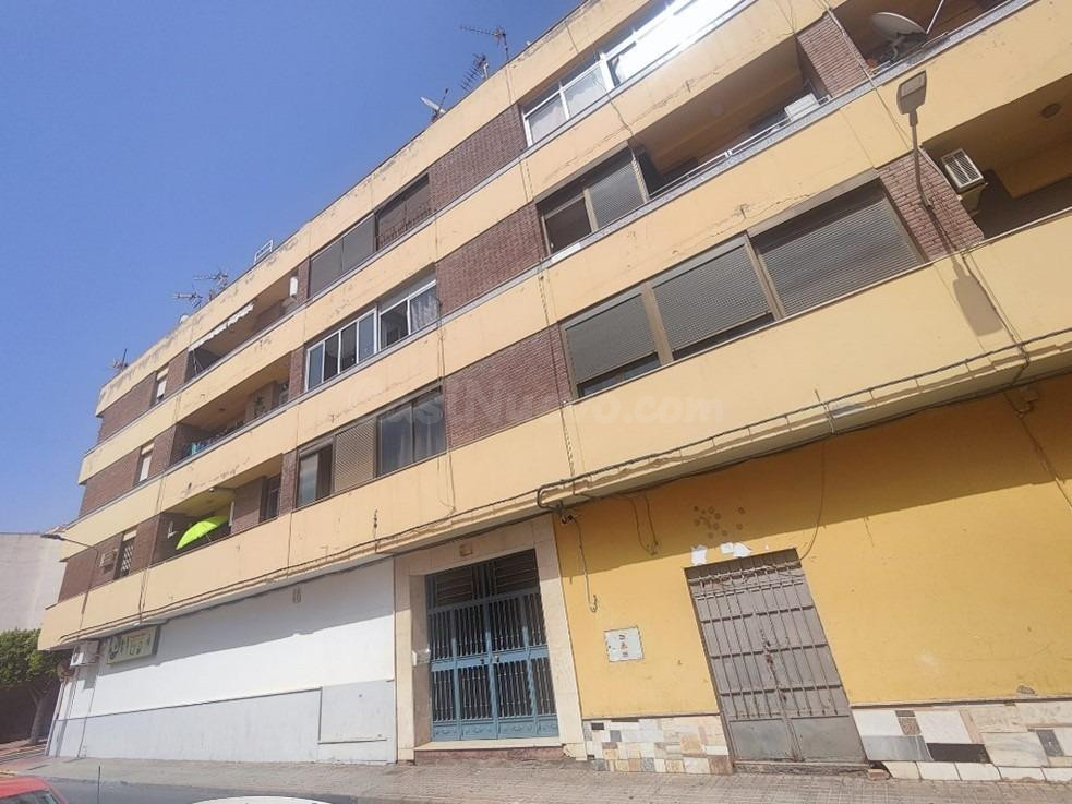 Piso de 3 dormitorios ocupado en El Ejido