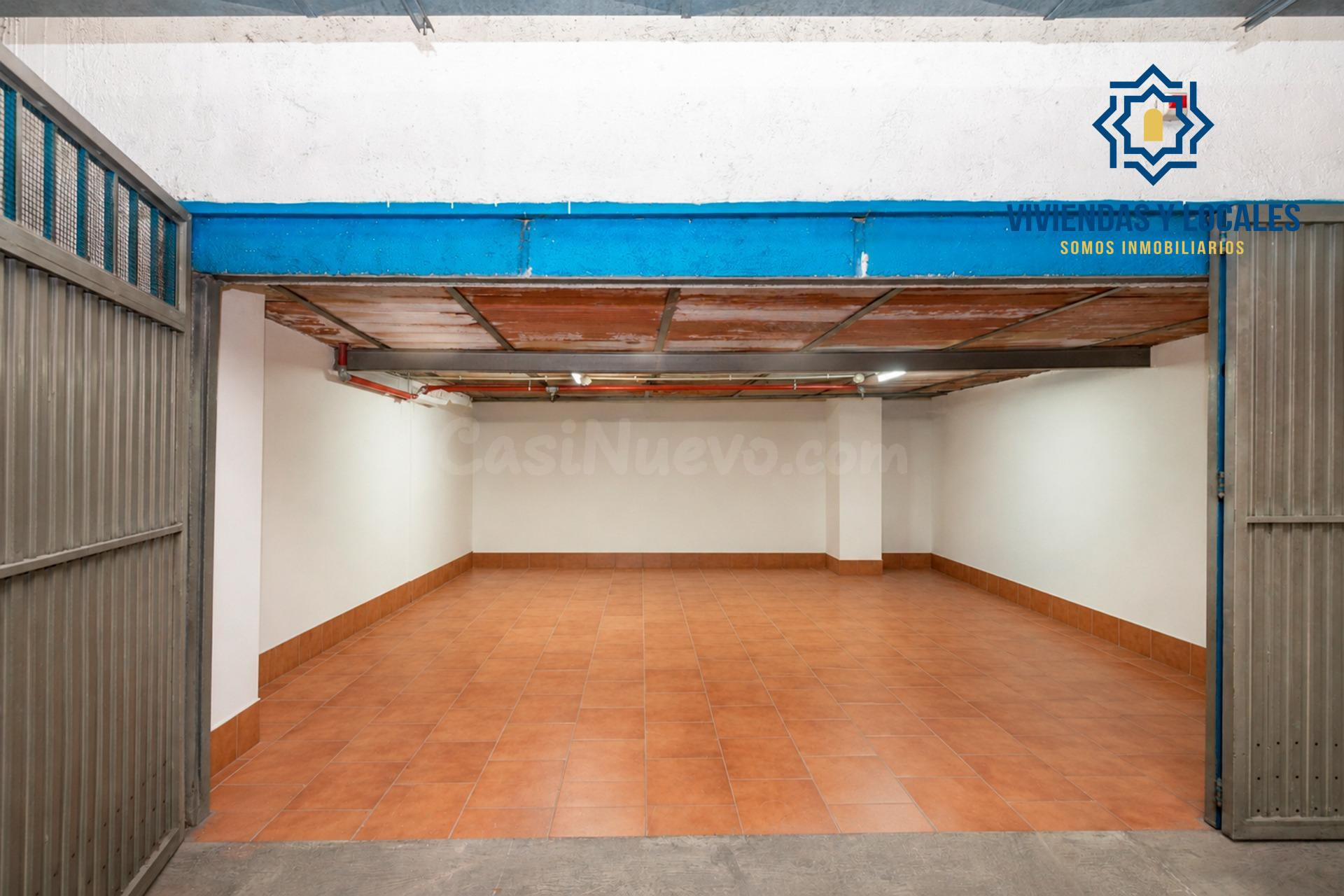 Se vende un garaje o dos con altillo. - foto 5
