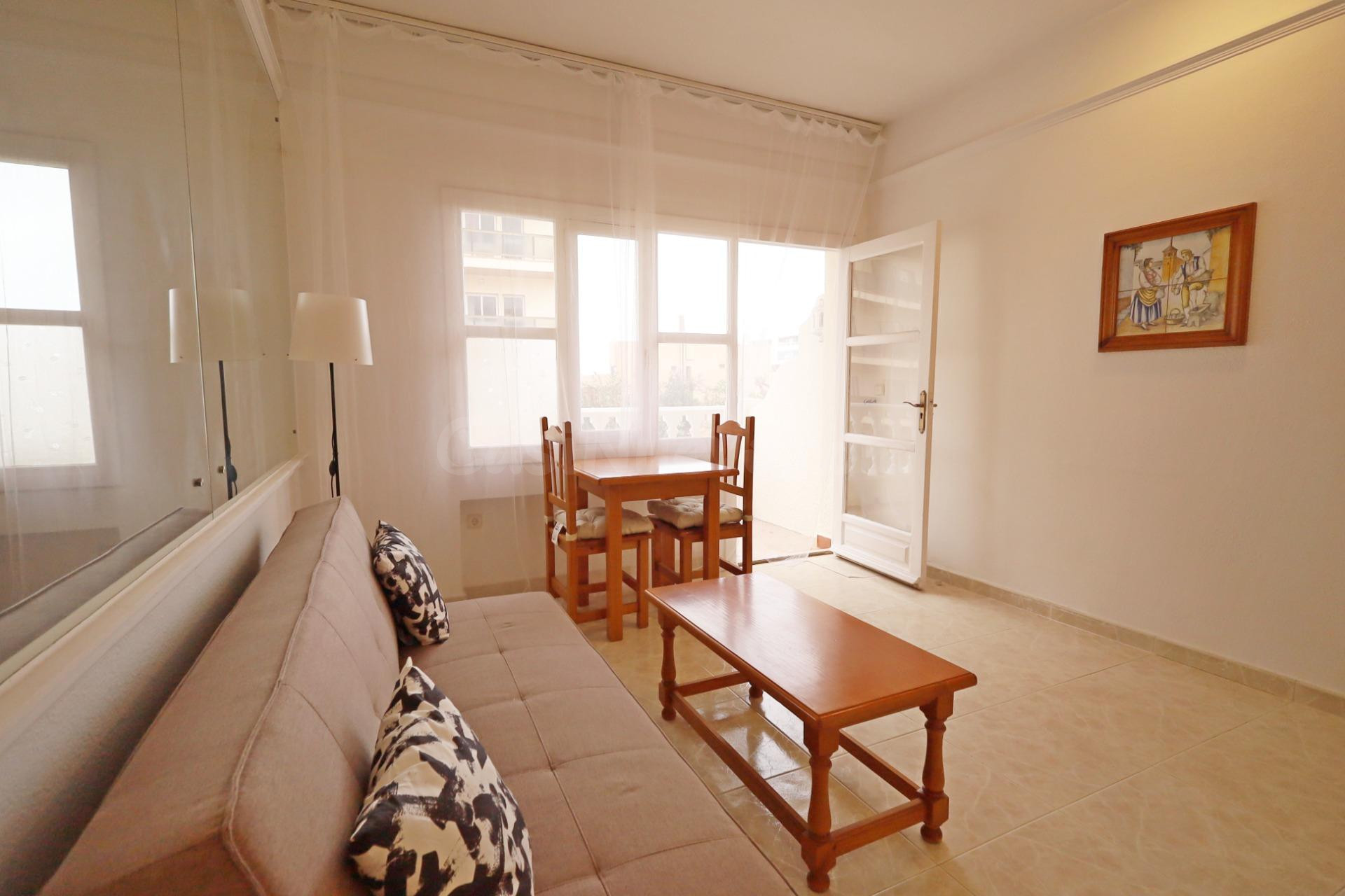 Venta de estudio en los Nidos, Carihuela a 50 metros de play - foto 4