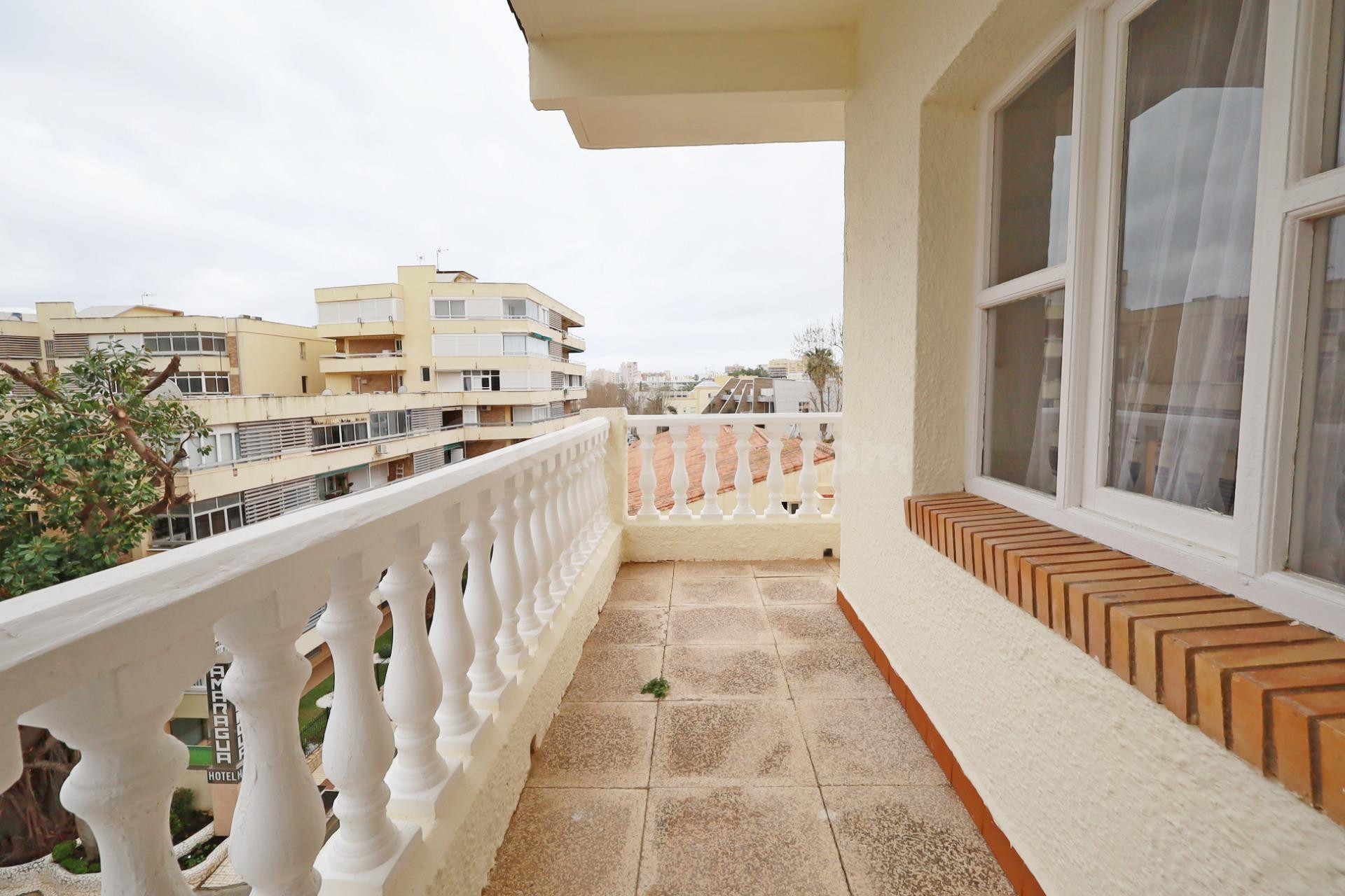 Venta de estudio en los Nidos, Carihuela a 50 metros de play - foto 2