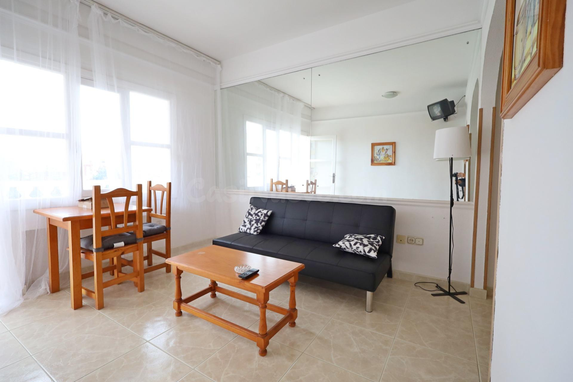 Venta de estudio en los Nidos, Carihuela a 50 metros de play - foto 4