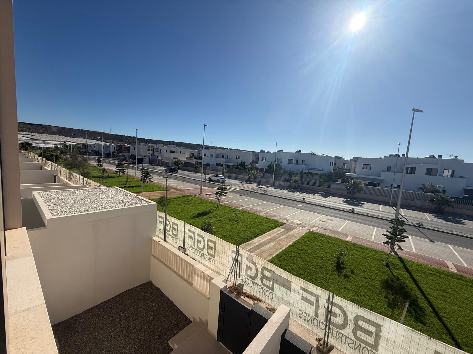 Casa en alquiler en residencial Albatros de Almerimar - foto 5