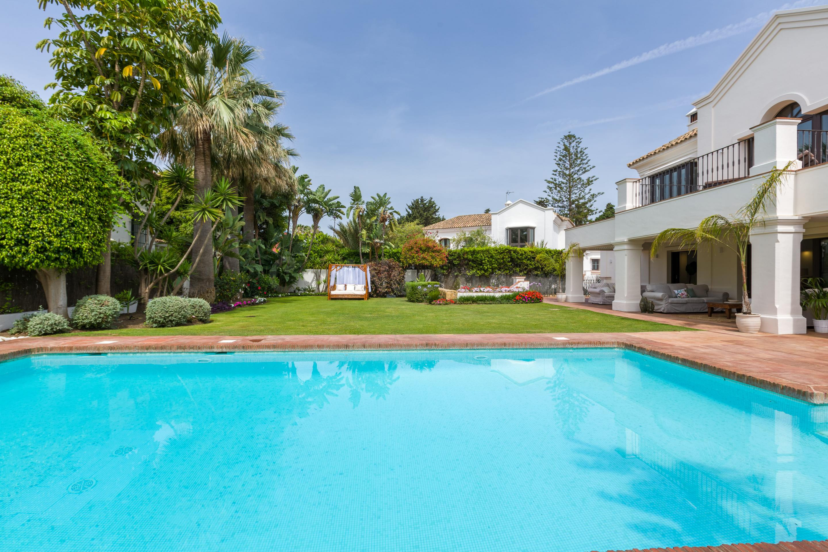 Villa 5 habitaciones 329m² en alquiler - Nueva Atalaya - foto 3